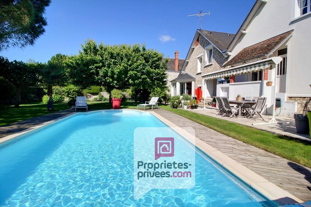 MONTARGIS 1h15 de PARIS - 2 MAISONS INDIVIDUELLES avec PISCINE, SPA, JARDIN, Proche tous commerces 2