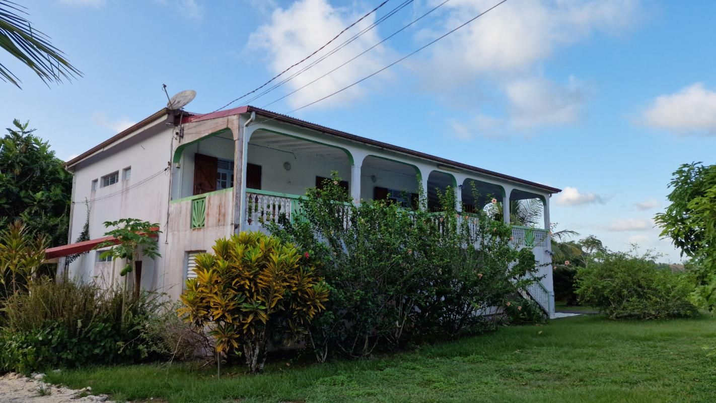 villa à rénover ravine chaude 97129 Lamentin Guadeloupe