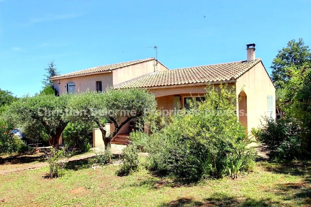 UZES Villa Uzes 7 pièce(s) 170 m2, 5 chambres avec piscine et dépendance 2