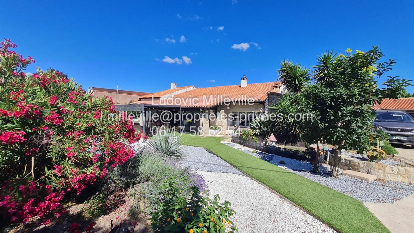 SAINT-GENIES-DE-FONTEDIT Villa atypique de 165 m² avec piscine et dépendance sur 936 m² de terrain 3
