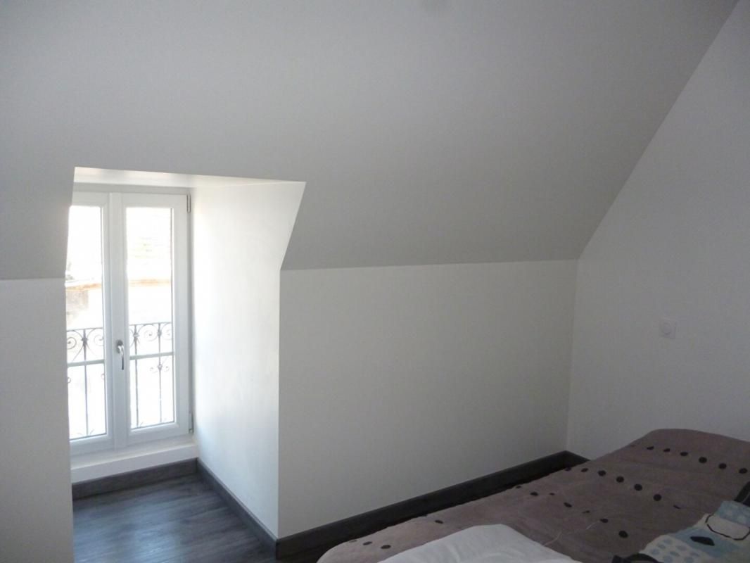 SAINT-POURCAIN-SUR-SIOULE Immeuble Saint Pourcain Sur Sioule 210 m2 3