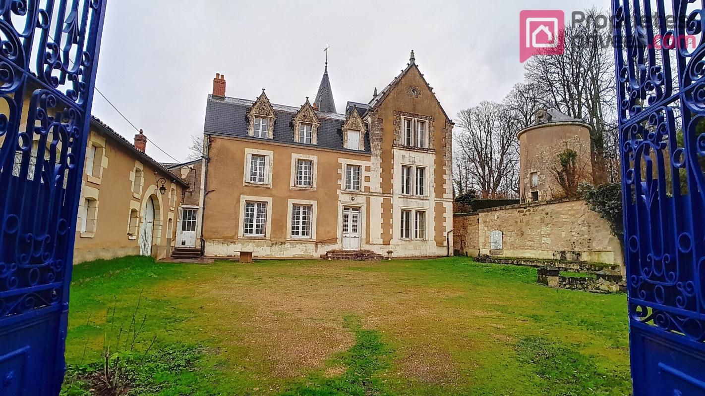 BEAUMONT Manoir Beaumont Saint Cyr 11 pièce(s) 320 m2 1