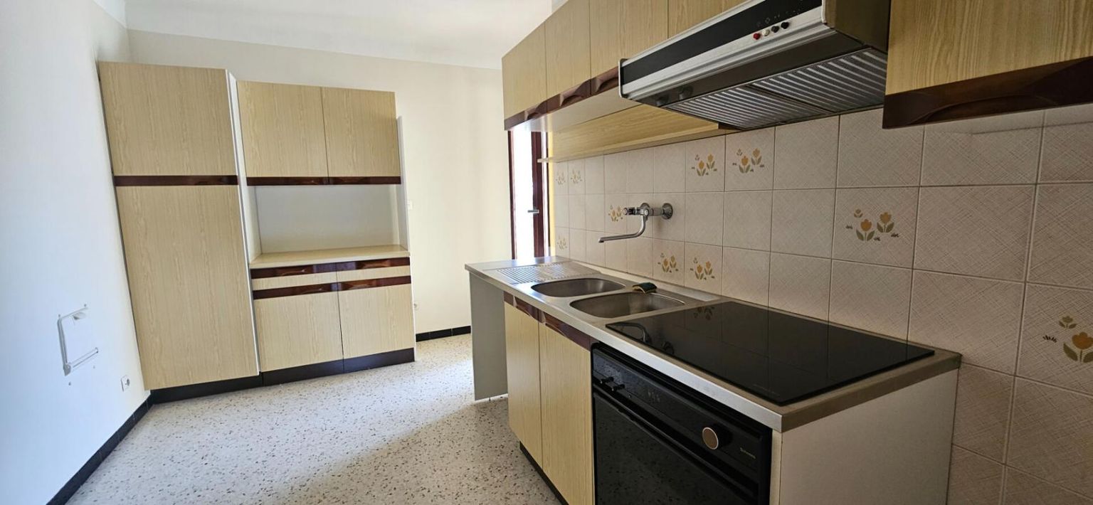 TOULON TOULON OUEST Appartement Toulon 5 pièces 94 m2 3