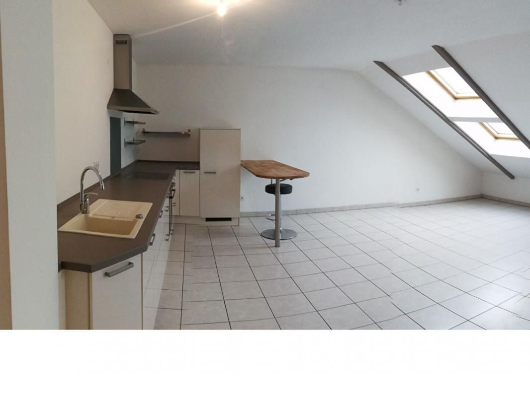 Appartement  récent de deux pieces  sur l'axe A31 à  Maizieres -Les-Metz