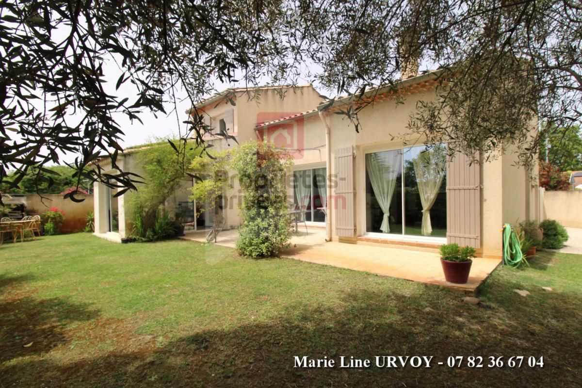 GRAVESON 13690 - Maison 135 m² - 4 chambres - Jardin - Piscine - Véranda
