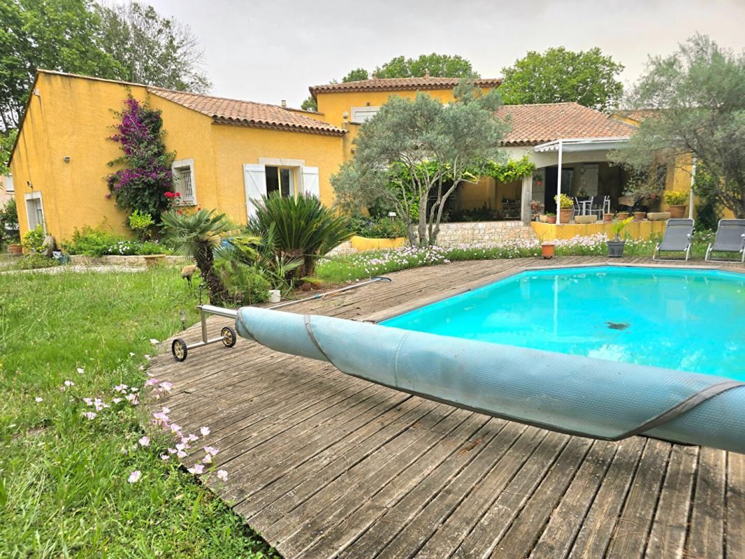 GIGNAC Villa Saint Andre De Sangonis 6 pièce(s) 220 m2 + Piscine & garage sur plus de 1500m² de terrain 3