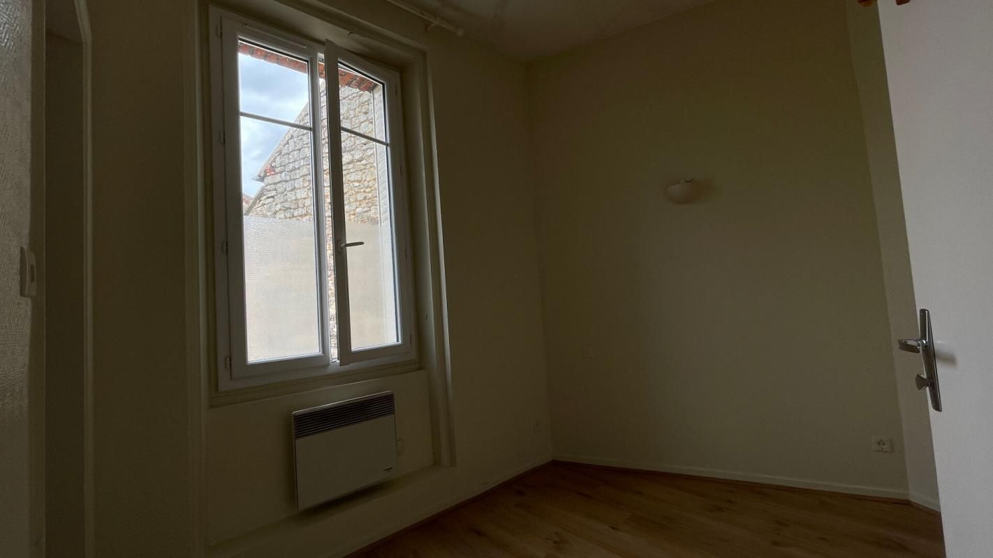 SOISSONS Exclusivité Appartement Soissons 2 pièces 26 m2 3