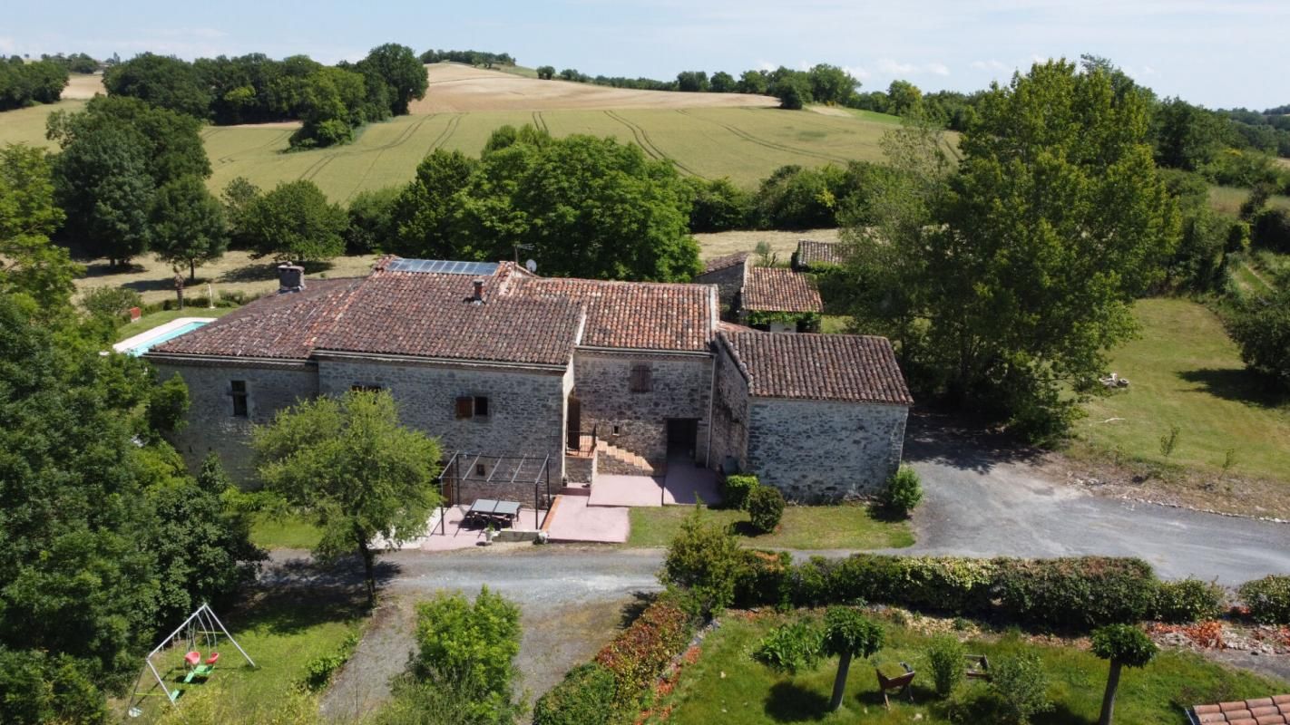 LOMBERS Exclusivité à Lombers, maison en pierre traditionnelle de 9 pièces - 302 m2 3