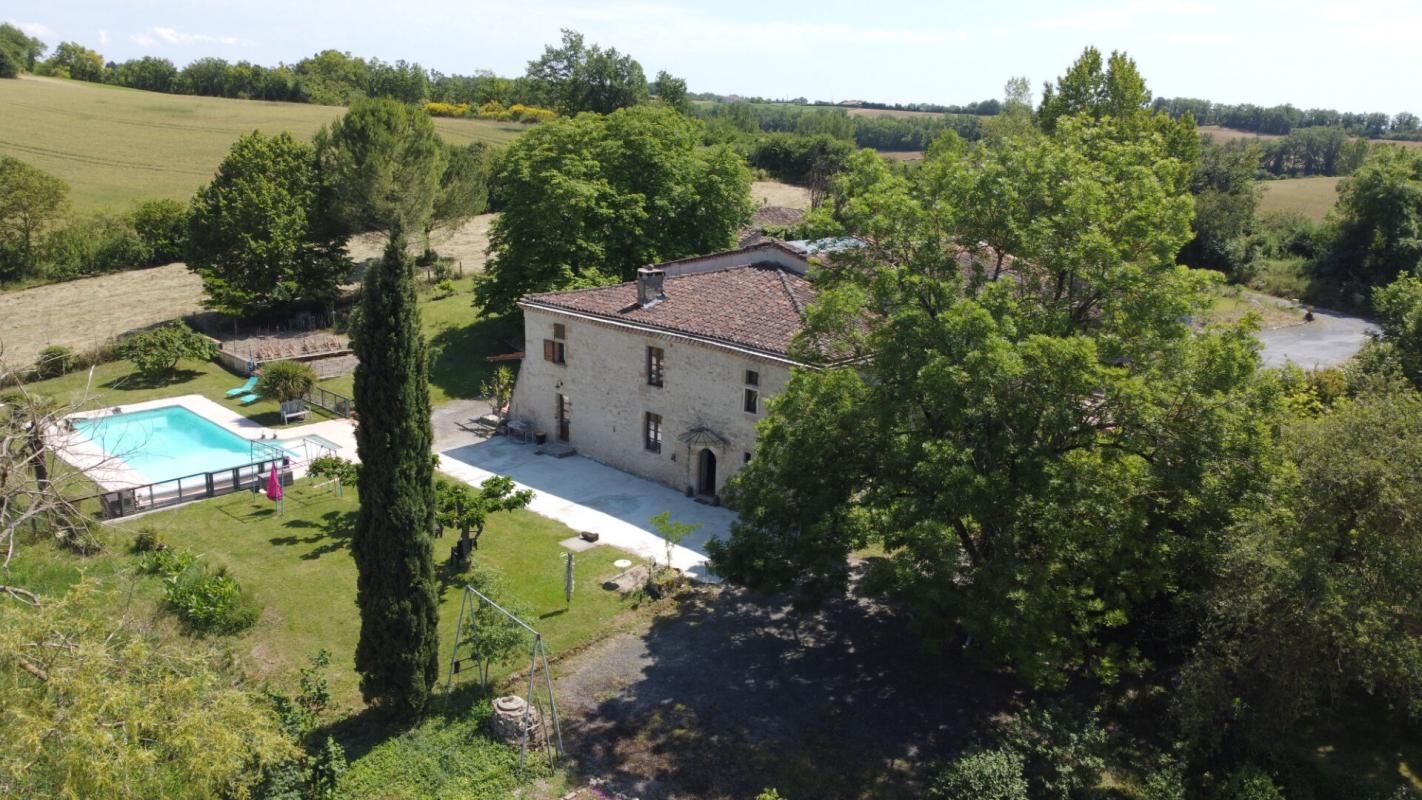 LOMBERS Exclusivité à Lombers, maison en pierre traditionnelle de 9 pièces - 302 m2 4