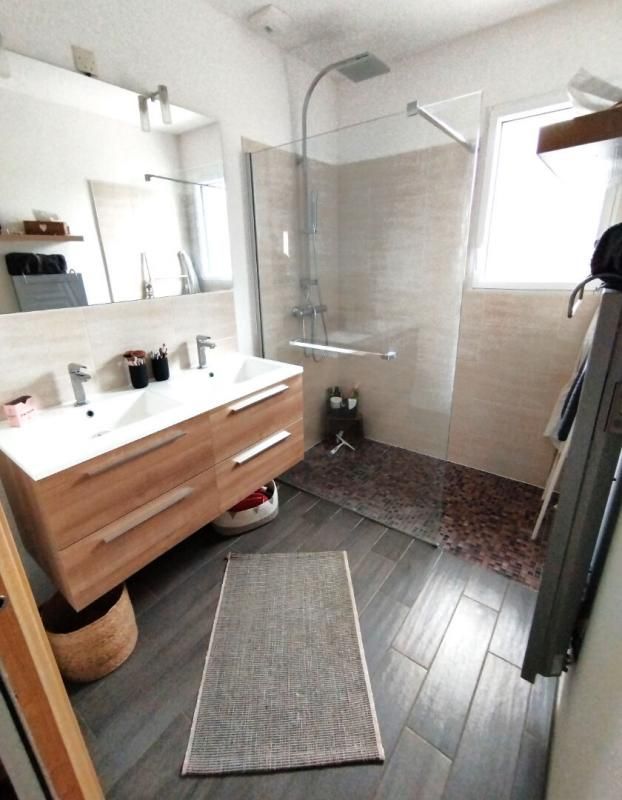 SAINT-ANDRE-DES-EAUX Maison contemporaine de 4 chambres et 2 salles de bain avec suite parentale au RDC 4