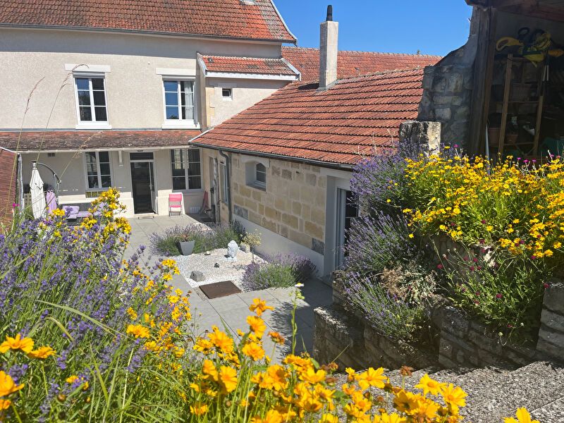 Maison de caractère au centre d'Hermonville