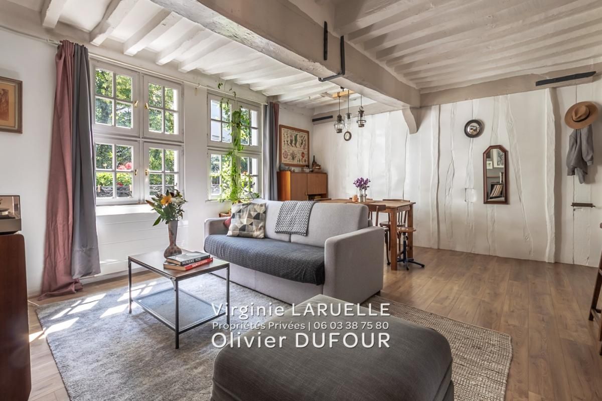 ROUEN 3 pièces en duplex avec grande terrasse, proche des jardins de l'Hôtel de Ville de Rouen 3