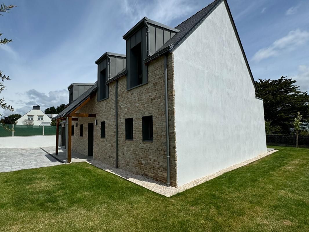 SARZEAU Maison d'architecte familiale vue sur le Golfe du Morbihan 3