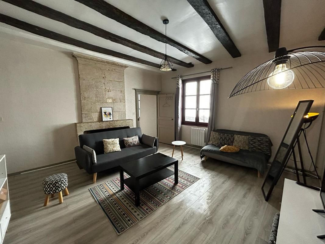 A vendre, en centre historique de PERIGUEUX (24000) charmant appartement T2 bis