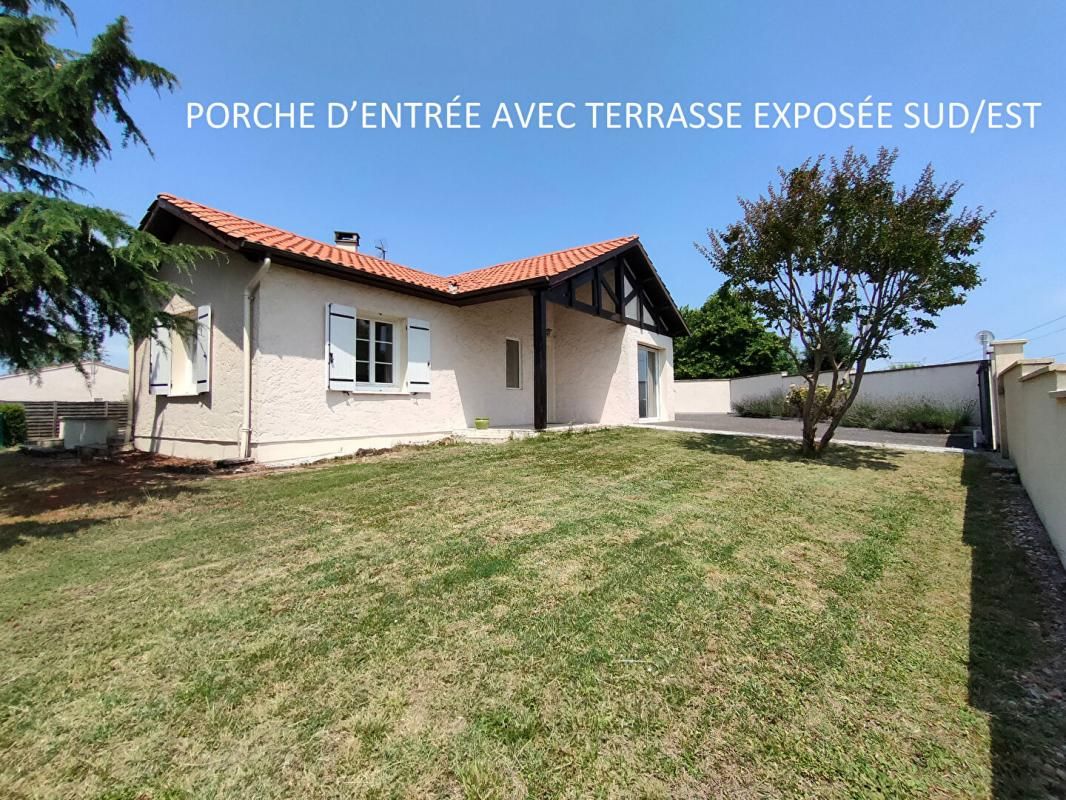 YVRAC Maison rénovée - 6 pièce(s) 130 m2 1