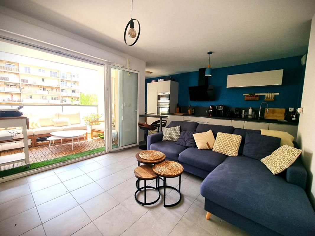 TOULON Appartement 3 pièce(s) 58 m2 Toulon Saint-Roch 2