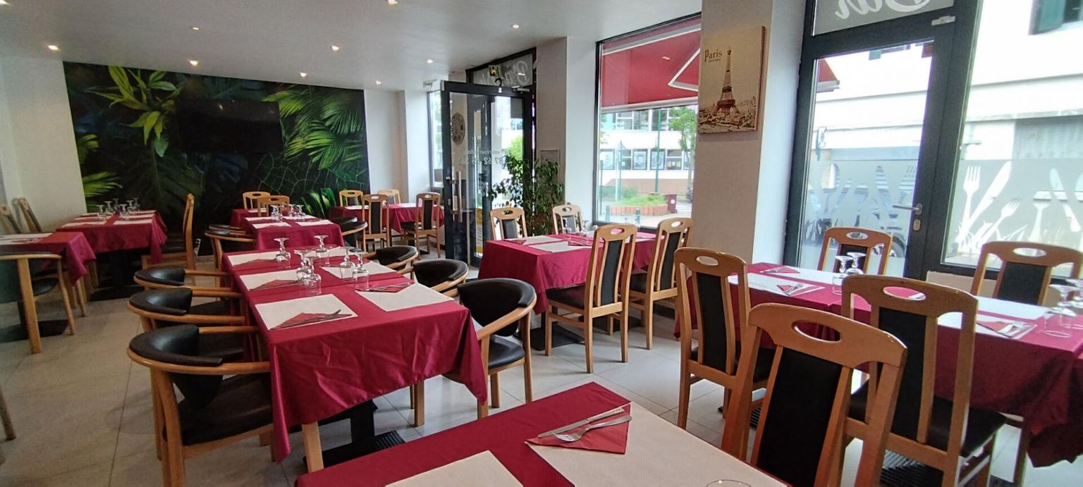 VAIRES-SUR-MARNE VAIRES SUR MARNE - RESTAURANT 110 COUVERTS, TERRASSE 3