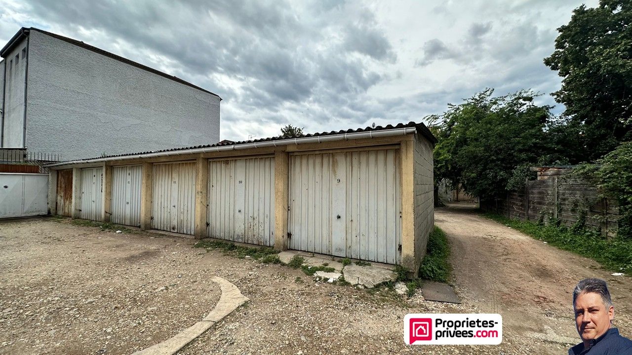 GARAGES OULLINS PIERRE BENITE 1 pièce(s) 14 m2