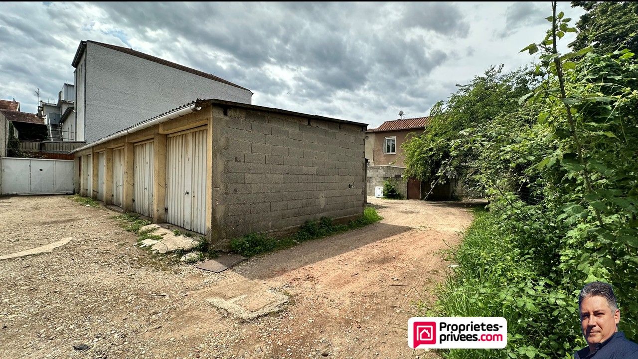 OULLINS-PIERRE-BéNITE GARAGES OULLINS PIERRE BENITE 1 pièce(s) 14 m2 2