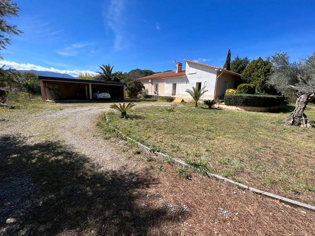 ARGELES-SUR-MER Argelès-sur-Mer, propriété d'e 254 m2 sur une parcelle de 10847 m2 2