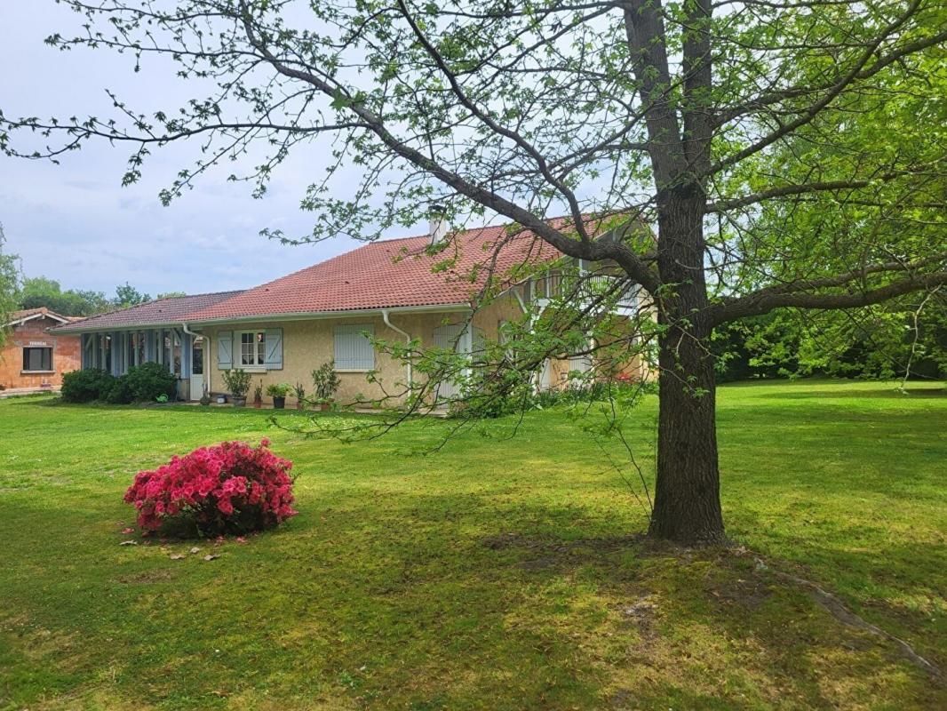 SAINT-JULIEN-EN-BORN Maison Landaise à Saint-Julien-en-Born158 m² avec terrain de 1700 m² 3