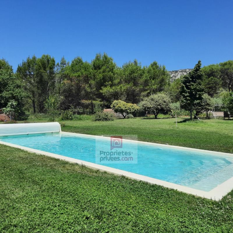 MERINDOL "Coup de coeur" Maison de plain-pied sur grand terrain avec une piscine 4