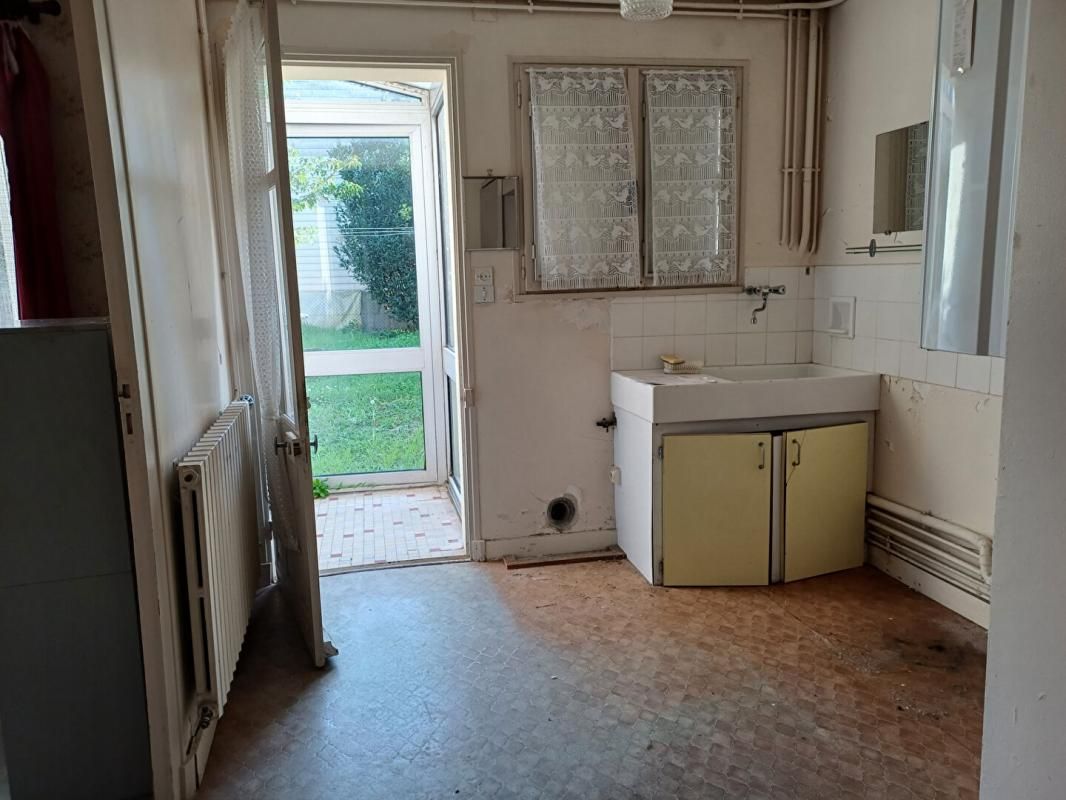 PARTHENAY Parthenay - maison de ville 57 m2 3