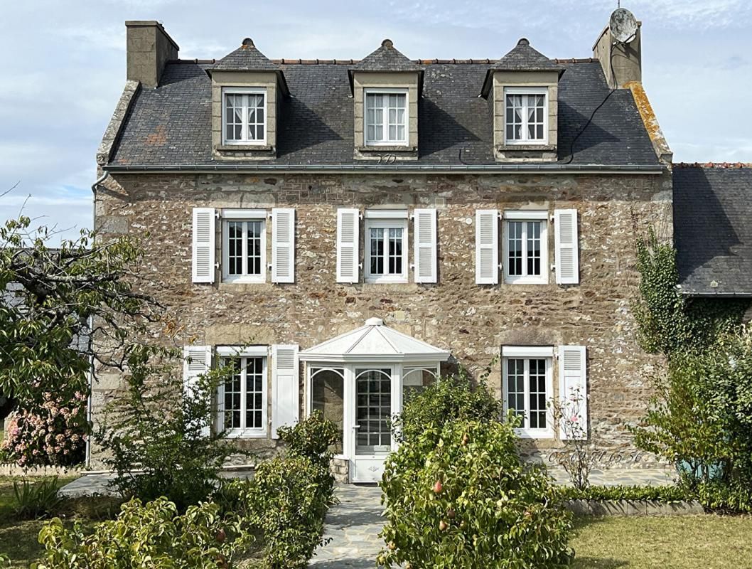 PLOUBALAY Maison Beaussais Sur Mer 7 pièces 146 m2 1