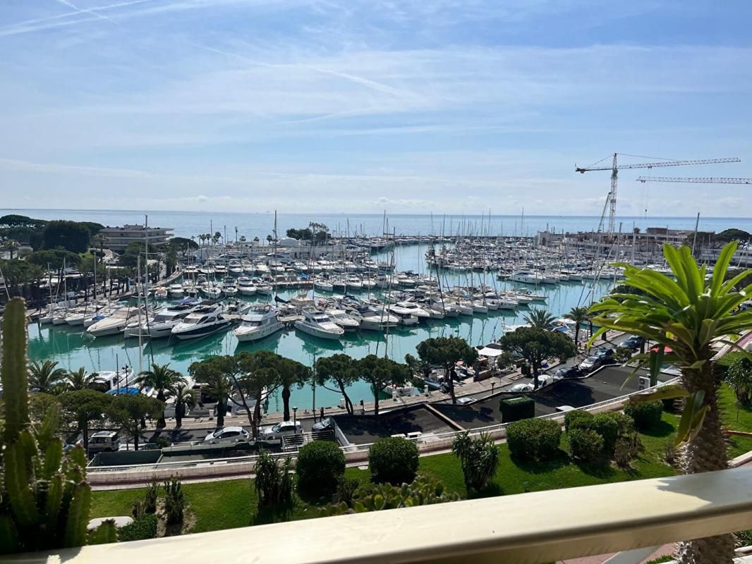 Appartement Villeneuve Loubet 5 pièce(s) 136 m2 secteur Marina Baie des Anges