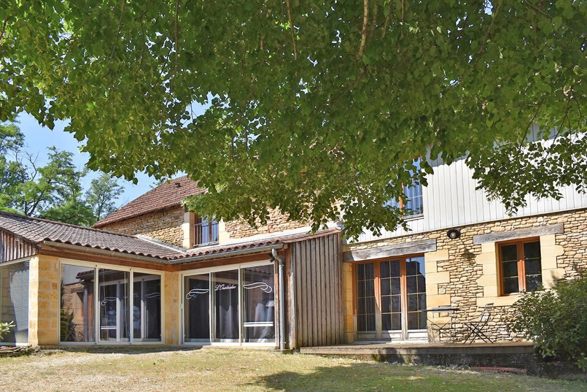 24290 Montignac. Propriété Chambres d'hôtes