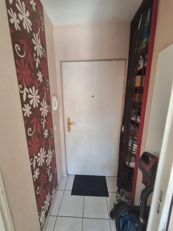 SAINT-DENIS Appartement T2 34 m2 VENDU LOUE 4