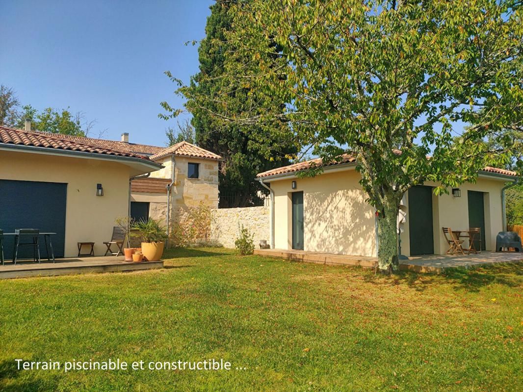 POMPIGNAC ENSEMBLE MAISON EN PIERRE 100 m² + MAISON "GITE"33 m² 1