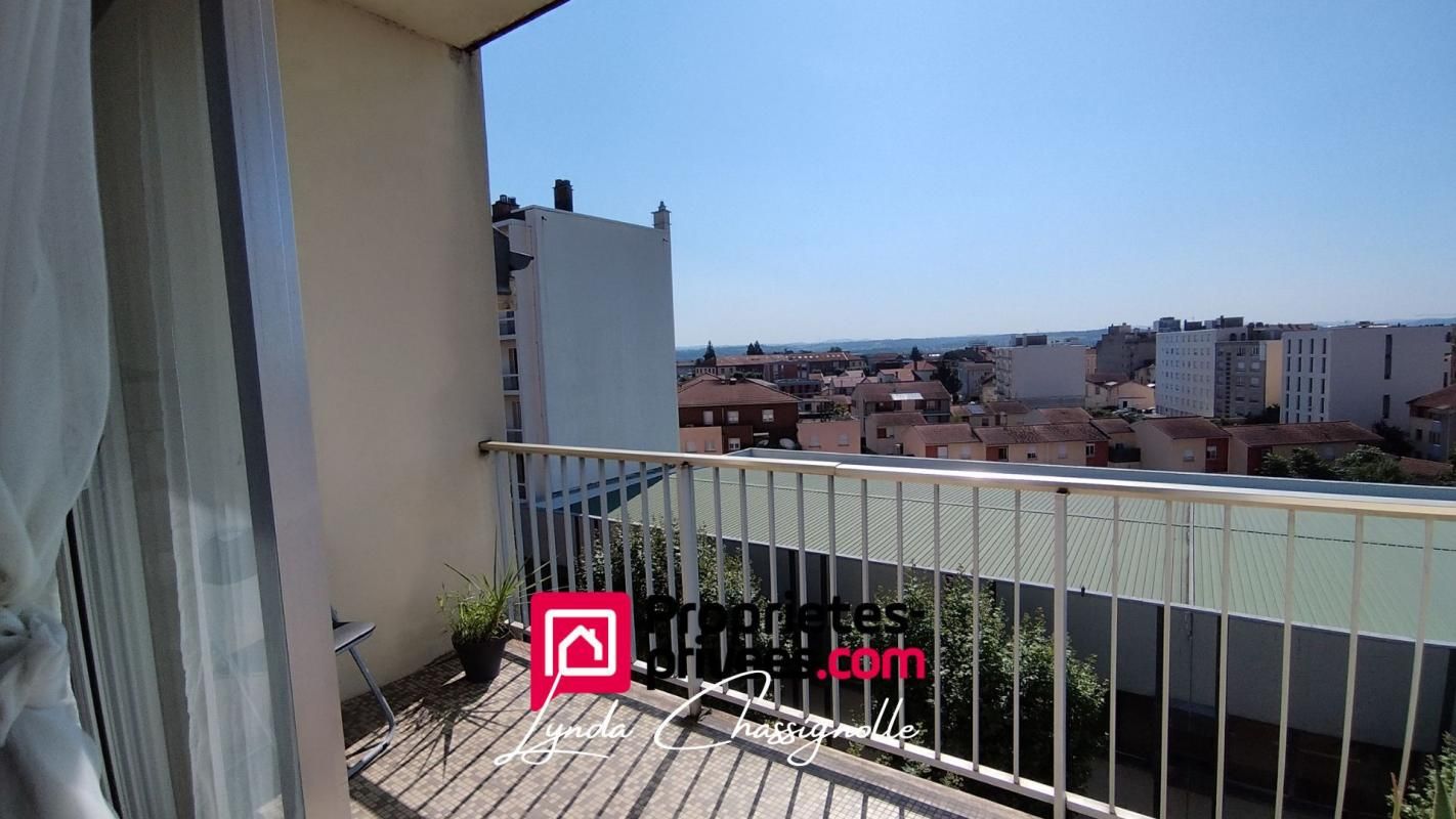 ROANNE Appartement - centre ville Roanne 1