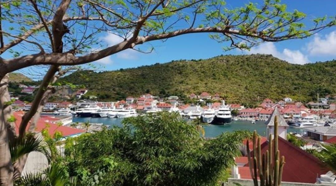 ST BARTHELEMY / TERRAIN  AVEC VUE SUR GUSTAVIA