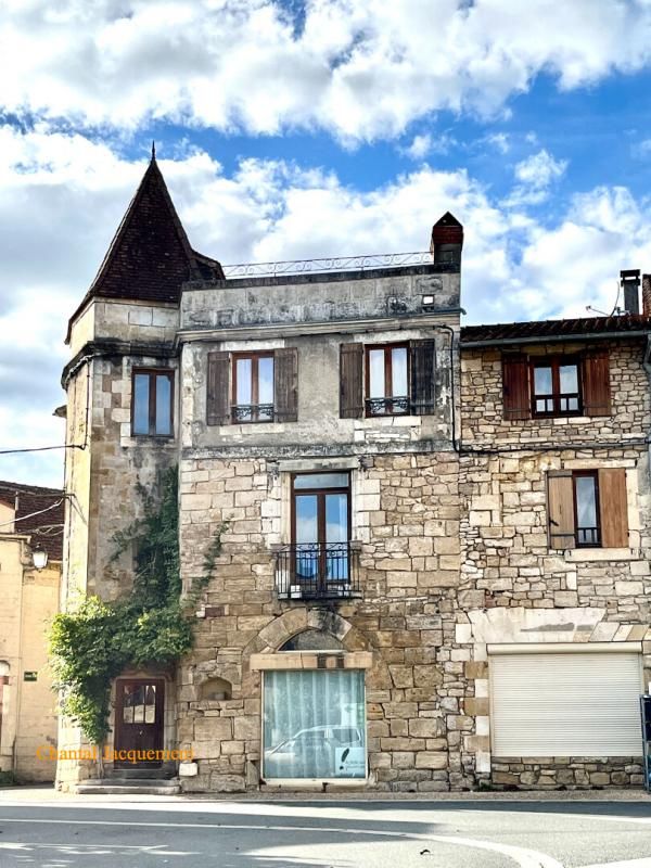 MAISON EN PIERRES