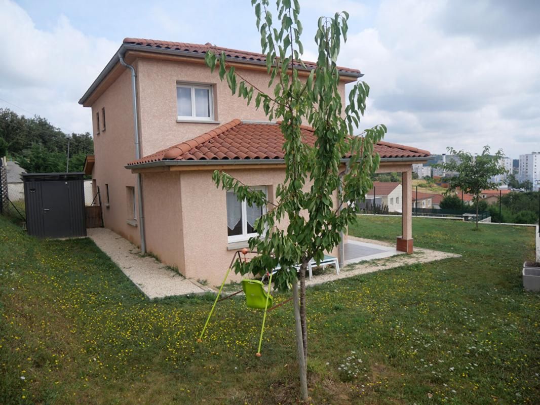 Au calme maison récente  climatisée terrain 550 m2