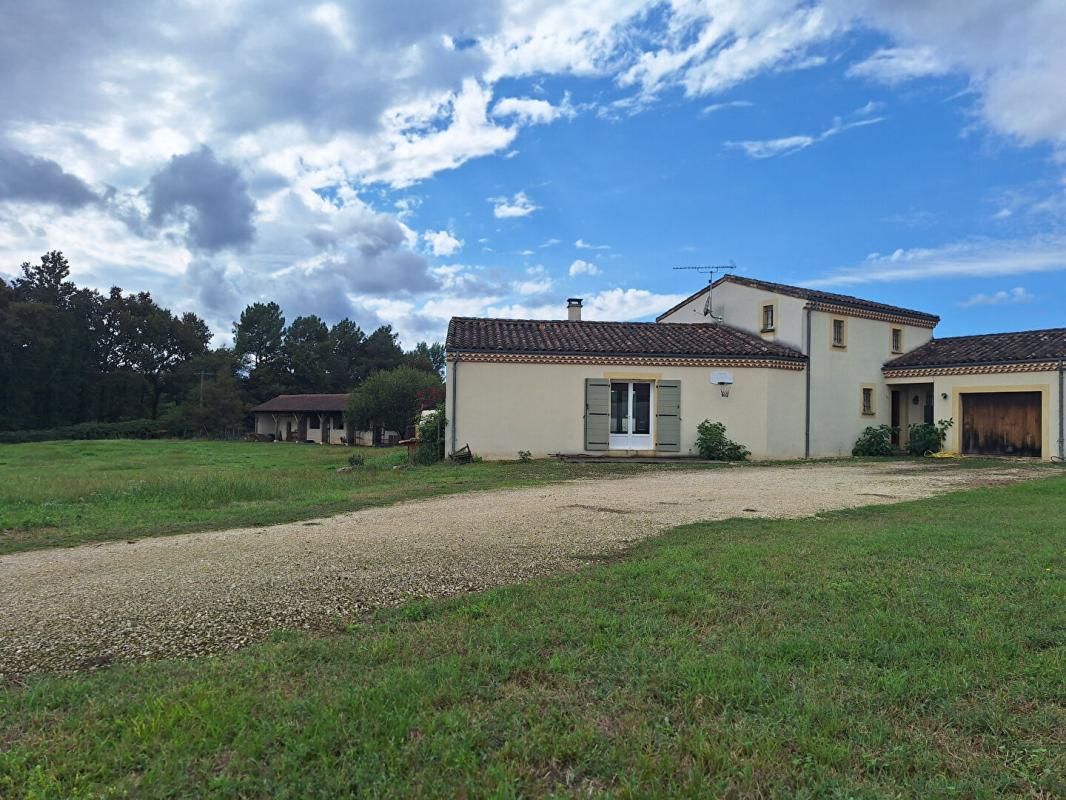 BARBASTE Maison 5 avec piscine sur 3ha de terrain avec bois et etang 1