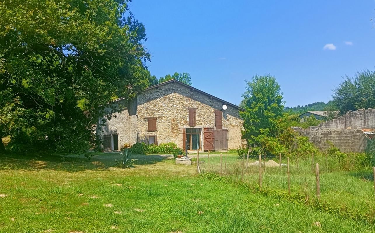 maison ancienne 160 m2, terrain 7300 m2