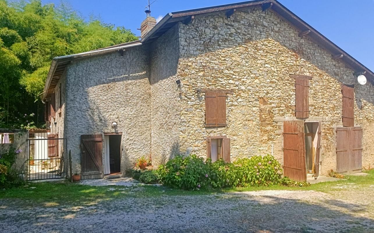 CAME maison ancienne 160 m2, terrain 7300 m2 2