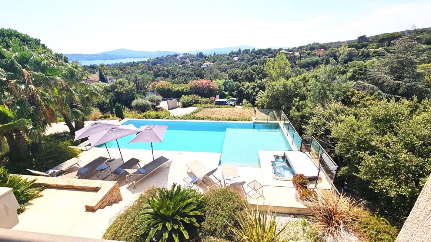 GRIMAUD Demeure de prestige Grimaud 8 pièce(s) 608 m2 2