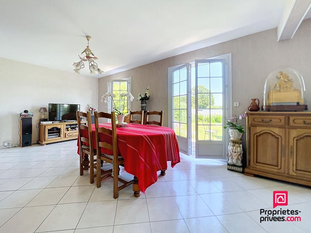 SAINT-AIGNAN St Aignan (10 mn Bonnétable) - Villa de 130 m2 de plain-pied  avec piscine 4