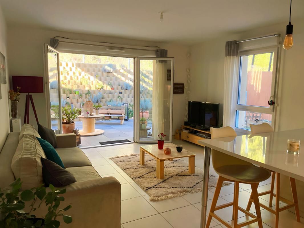 AUBAGNE Exclusivité, Aubagne Résidence "Le domaine des Solans", appartement  T4 rez de jardin 4