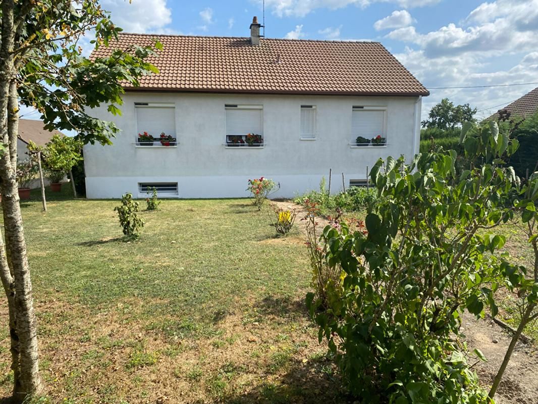 MEZIERES-EN-BRENNE Maison Mezieres En Brenne 4 pièce(s) 80 m2 2