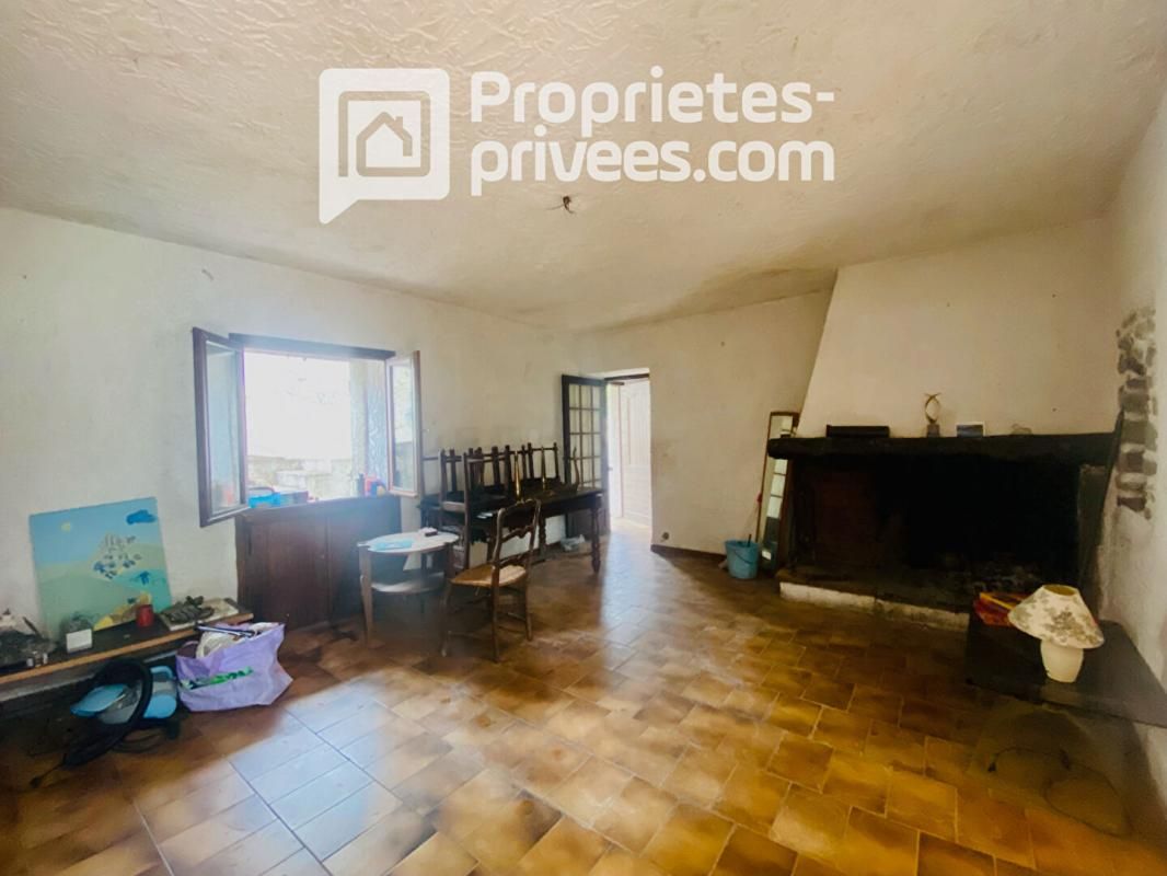 UTELLE Villa avec travaux Utelle 5 pièce(s) 111 m2 2