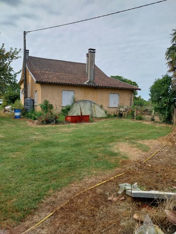 NOTRE-DAME-DE-SANILHAC Maison  7 pièce(s) 200 m2 la campage à 10 kms du centre de Périgueux 1