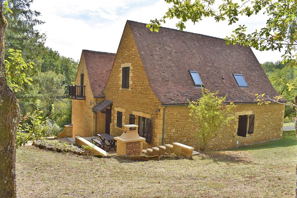 AUBAS Maison Montignac Lascaux 7 pièce(s) 172 m2 2