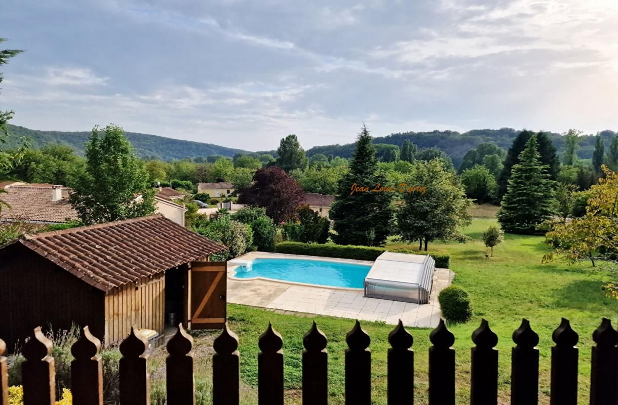 CONDAT-SUR-VEZERE 24570 Condat-sur-Vézère : Chalet Norvégien avec piscine 2