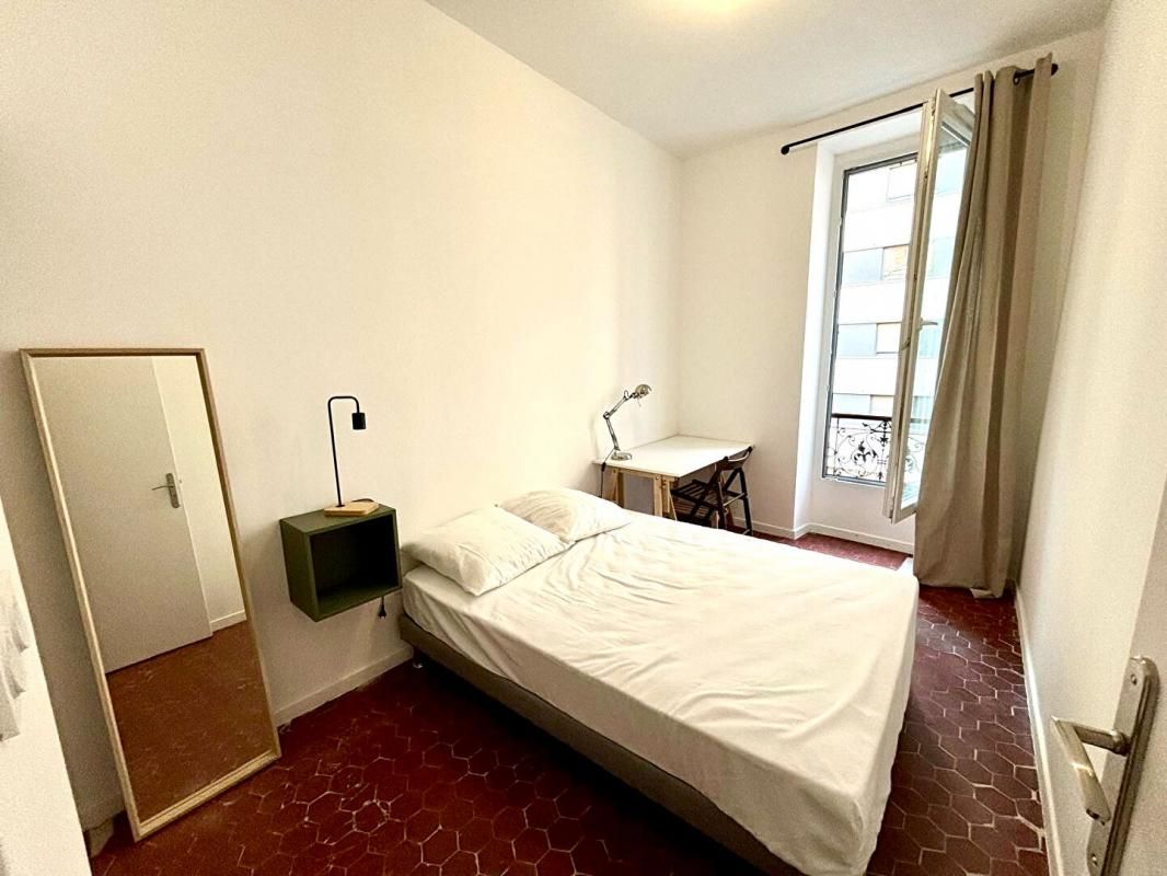 MARSEILLE-3E-ARRONDISSEMENT Colocation pour 4  dont 2 chambres  avec salle de bains privées 4