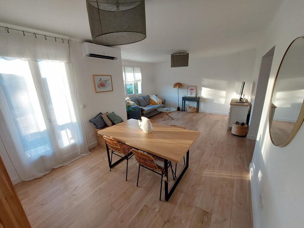 SETE Appartement Sete 3 pièce(s) 65 m2 3