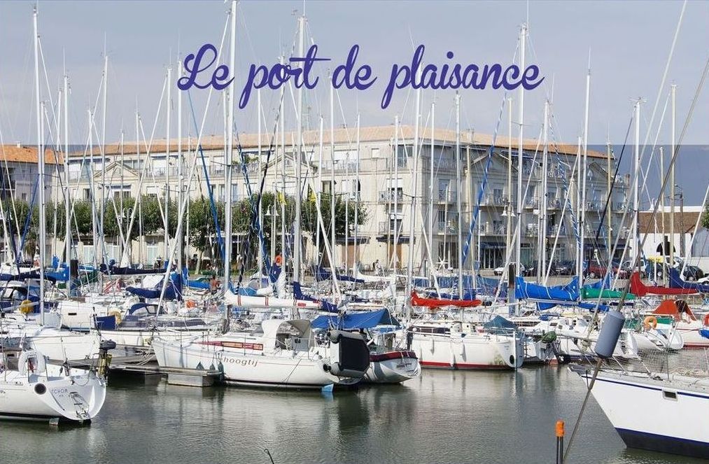 APPARTEMENT T2 AVEC TERRASSE - PORT DE PLAISANCE